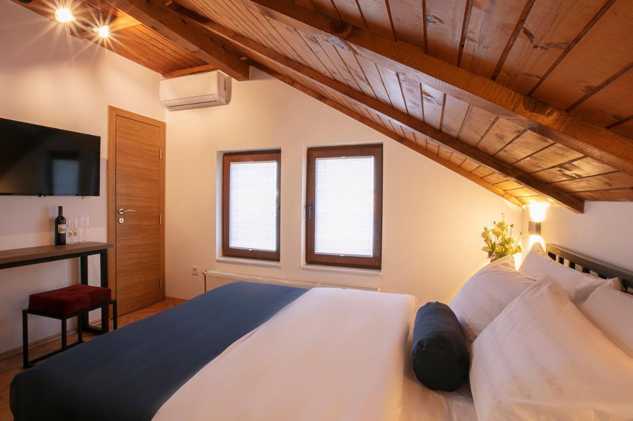 Grand Boutique Hotel Pristina Exterior photo